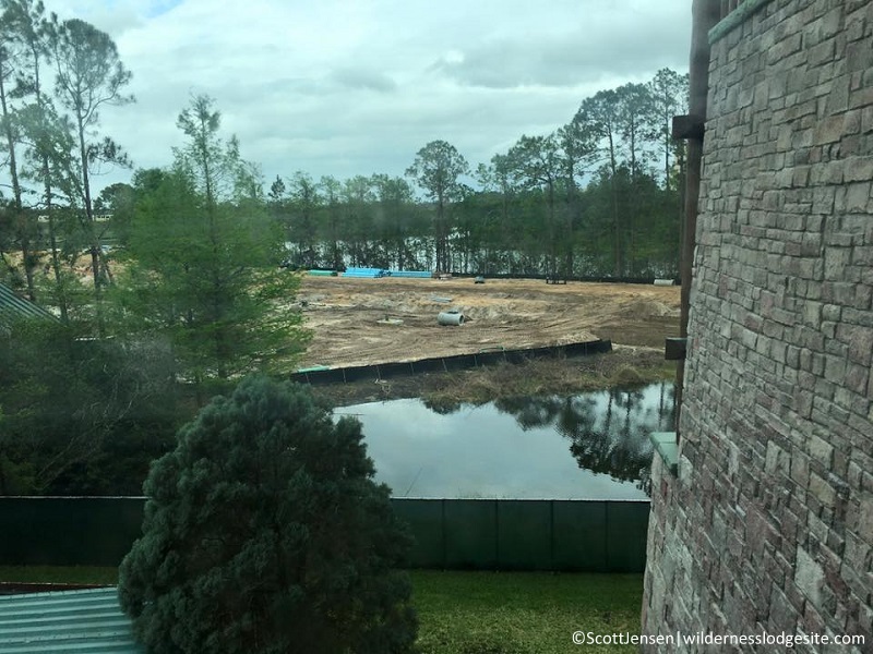 Construction site for waterside cabins