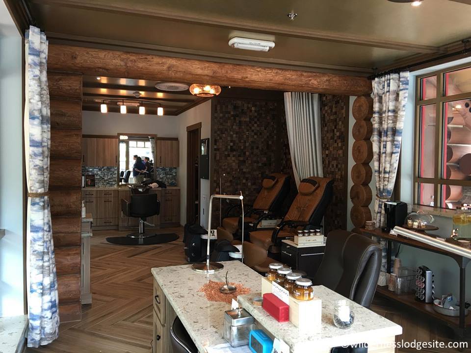 Salon interior