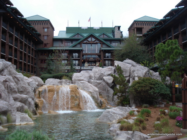 Disney World's Wilderness Lodge Is the Best Place to Spend Christmas at the  Park