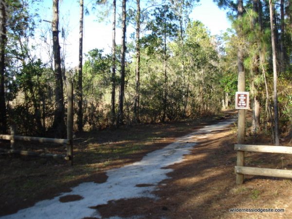 Jogging and Nature Trails | Disney's Wilderness Lodge Fan Site